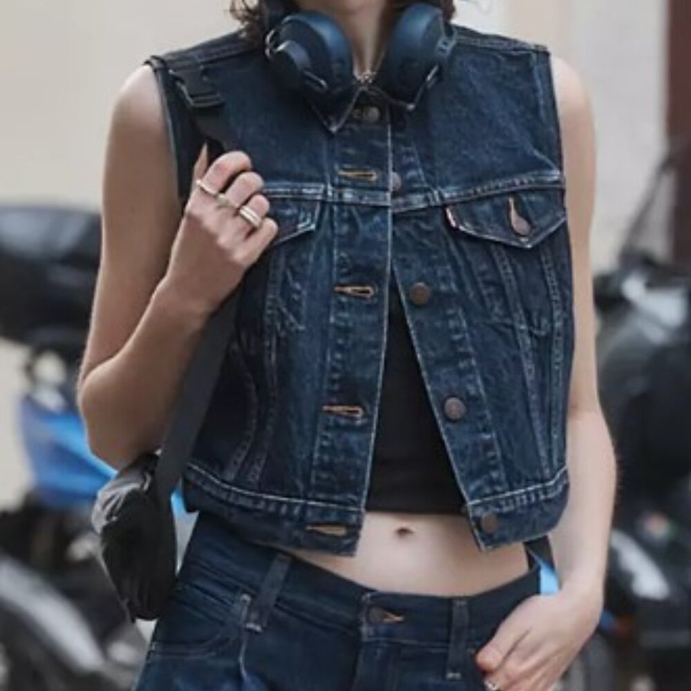 Levi's - Picture 5 of 5